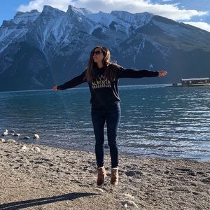 Meet your Posher, Danielle